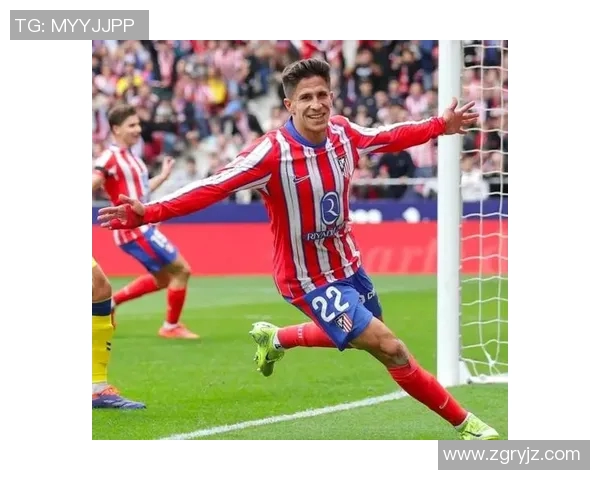 两米高的足球明星如何在绿茵场上书写传奇人生与职业生涯的辉煌篇章